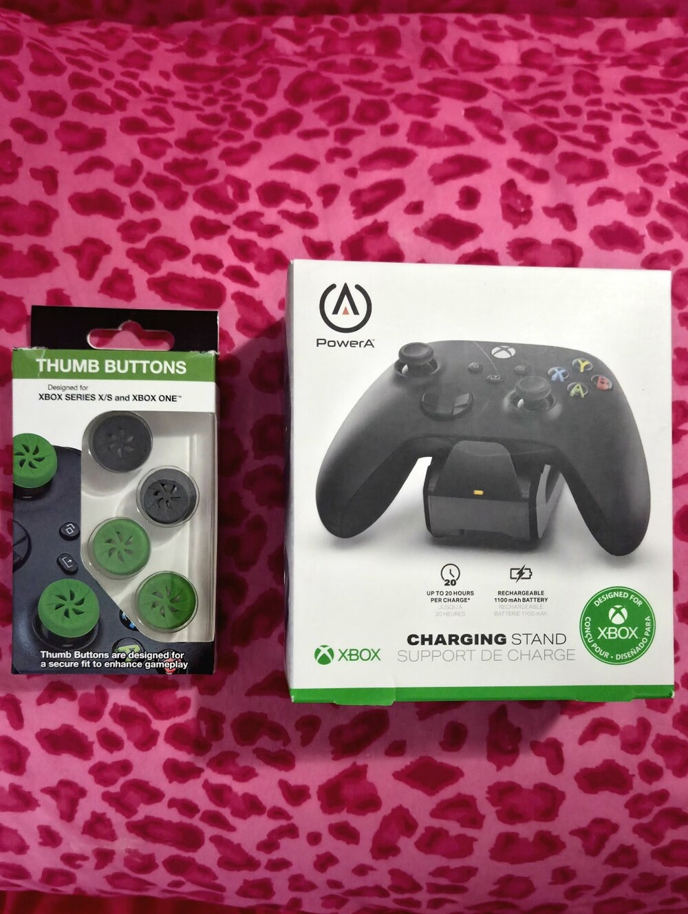 PowerA Charging Stand for Xbox Series X/S & Xbox One Controller. New! Plus Grips